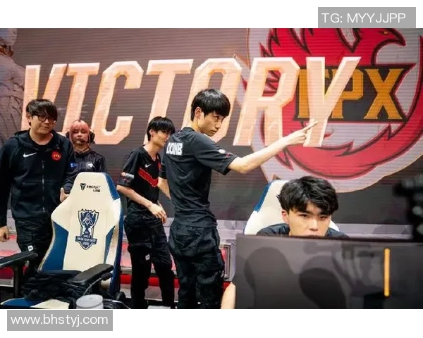 和平精英热点分析：深入探讨FPX战队的战术控制与表现