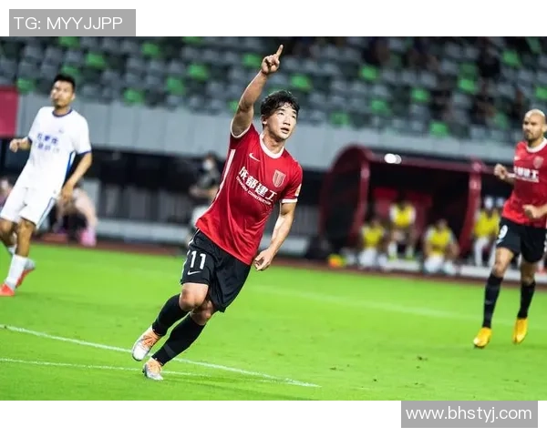 足球雄狮王的传奇之路与背后的奋斗精神探秘